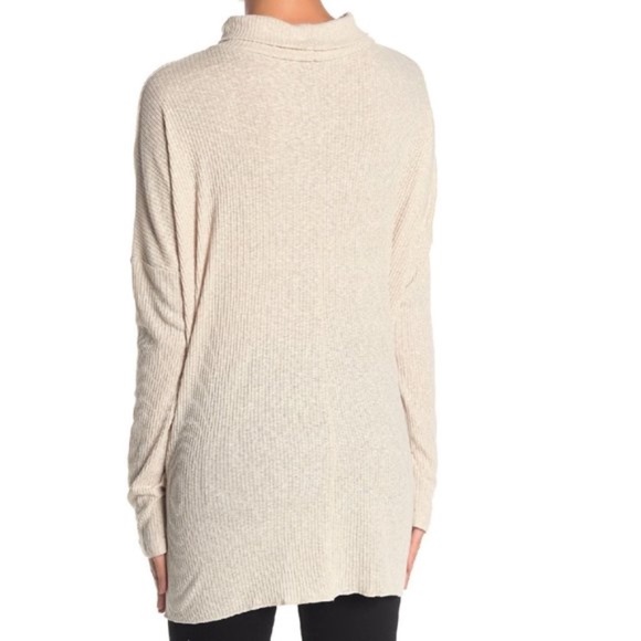 Abound Long Sleeve Ribbed Knit Tunic - Picture 2 of 5